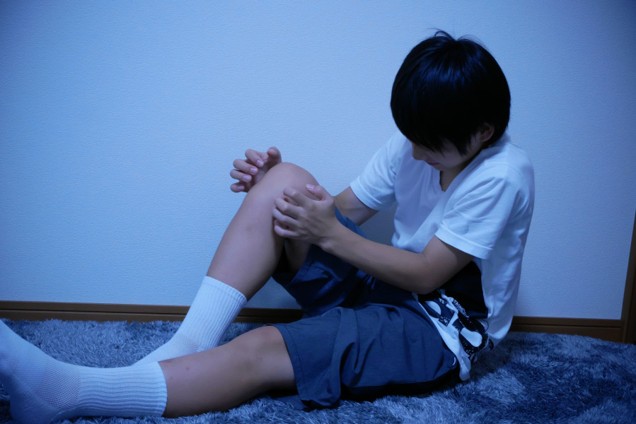 ひざ痛の学生